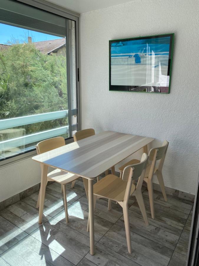 Spacieux Studio Sur Le Port De Hyères Exterior foto
